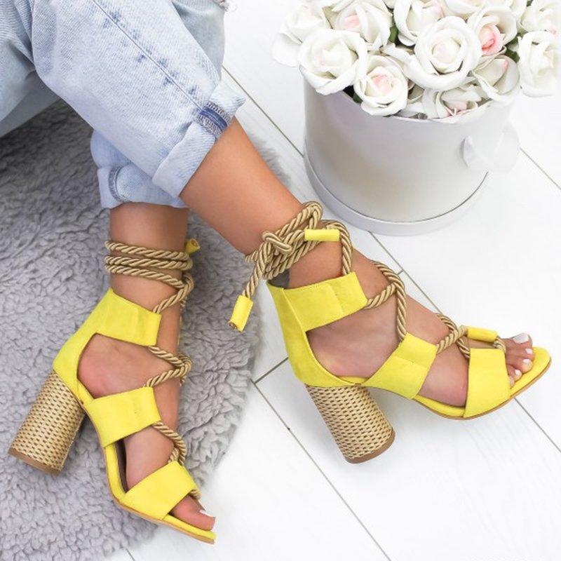 Thick and color matching sandals
