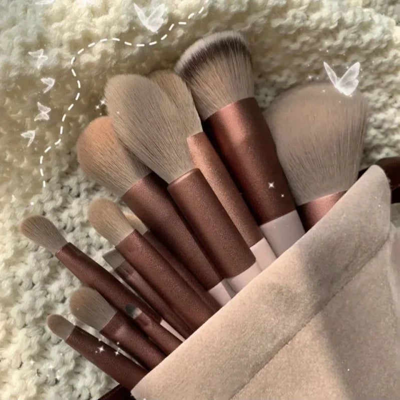 MAKEUP KIT