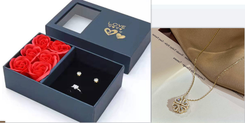 Magnetic Clover Heart Necklace