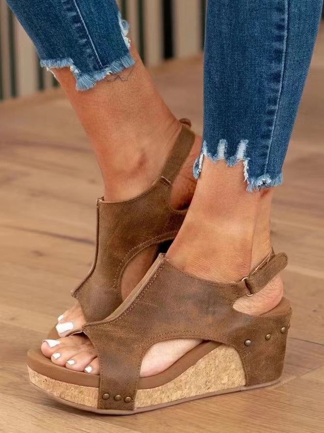 Ladies New Wedge Peep Toe Rivet Sandals